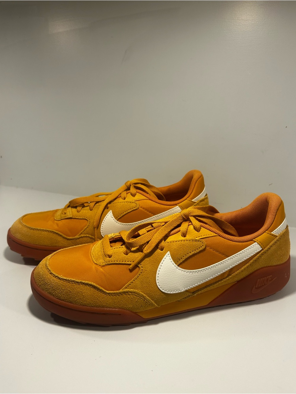 Nike Terra Manta SDE Men’s 9.5 Gold Leaf Sail Gum Suede Shoes IB7254-700